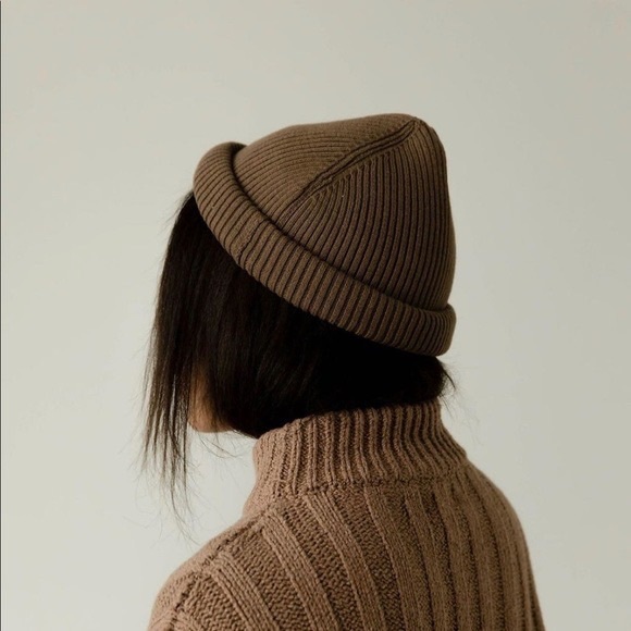 james street co Accessories - James Street Co adult port beanie in walnut